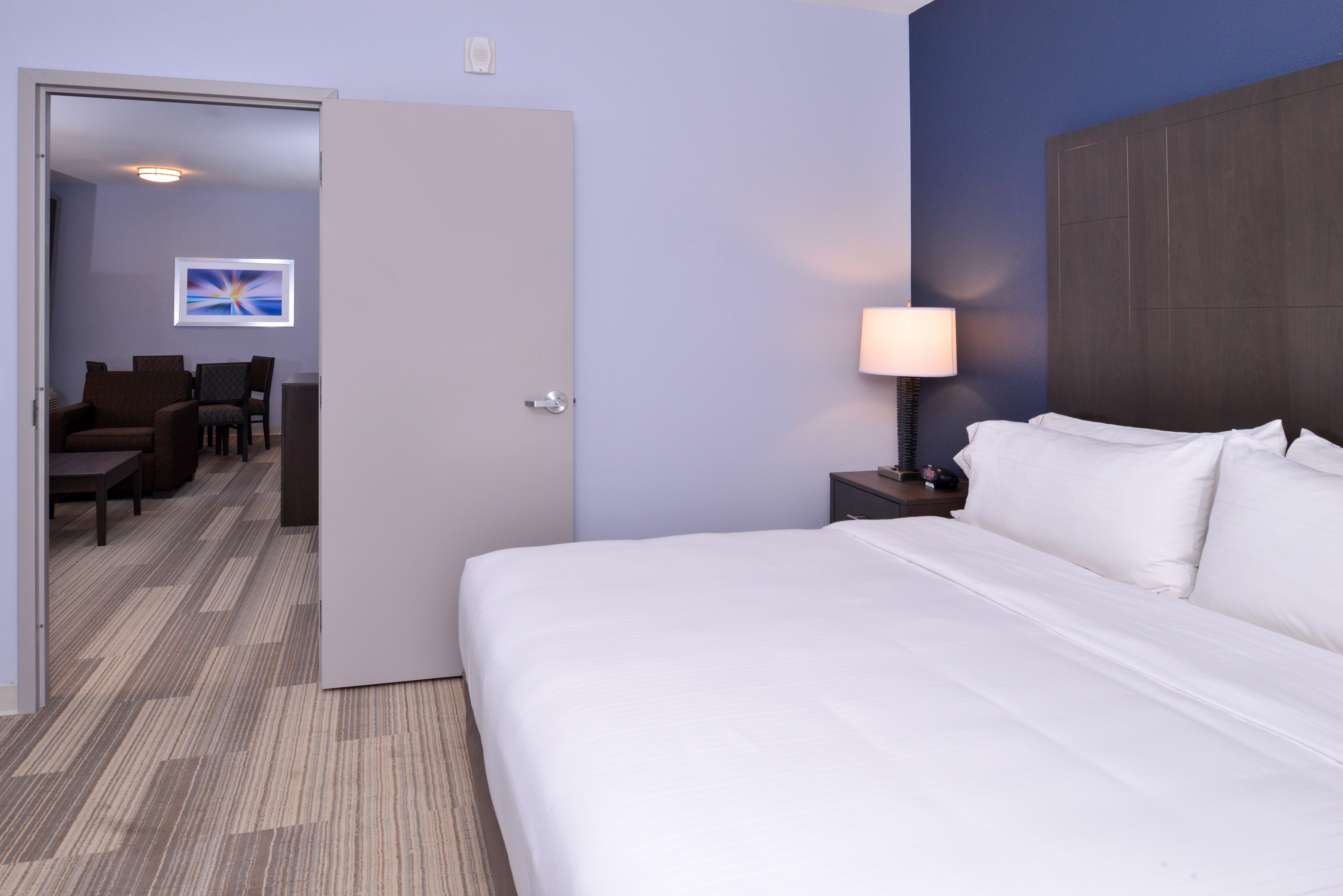 Express & By Ihg