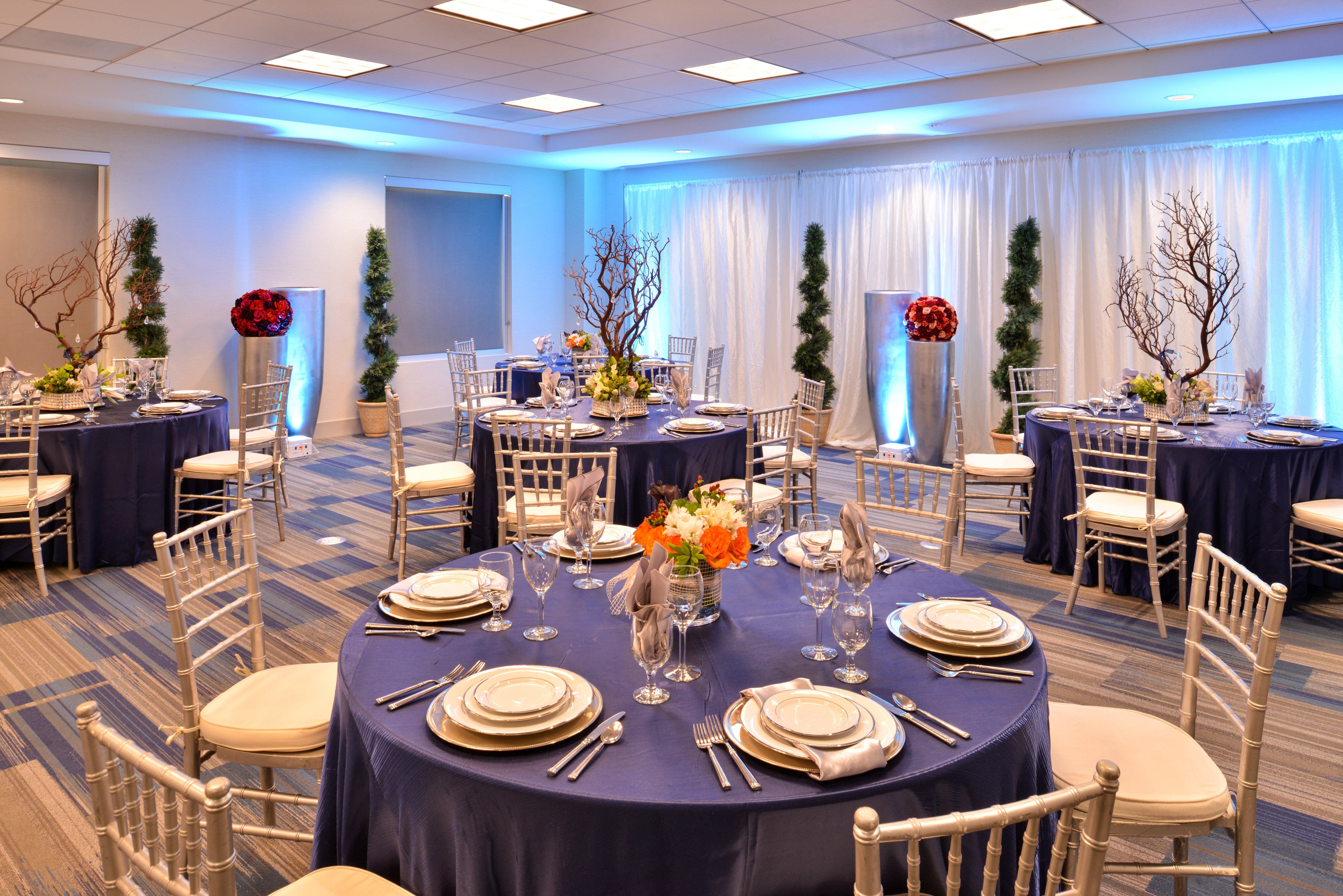 Express & By Ihg 2* Loma Linda